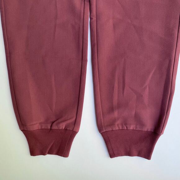 FIGS Zamora Scrub Pants High Waisted Jogger Dark Cherry Size XXS NEW - Picture 4 of 8